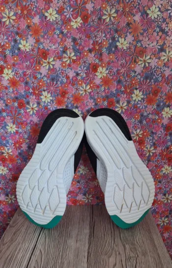 New Balance Sneakers Femme bike d'occasion — image 10 sur 11