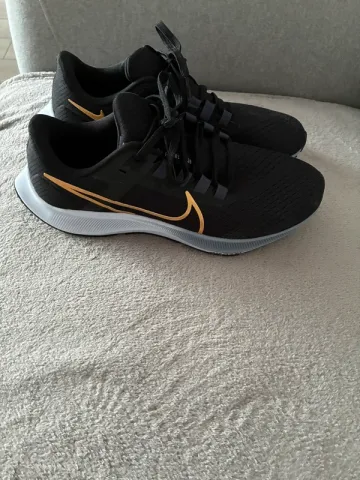 Used Pegasus 38 Air Zoom Running Shoes