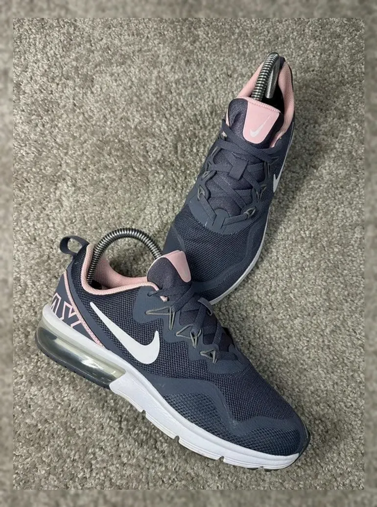 Tweedehands Nike Air Max Fury bike — afbeelding 2 van 10