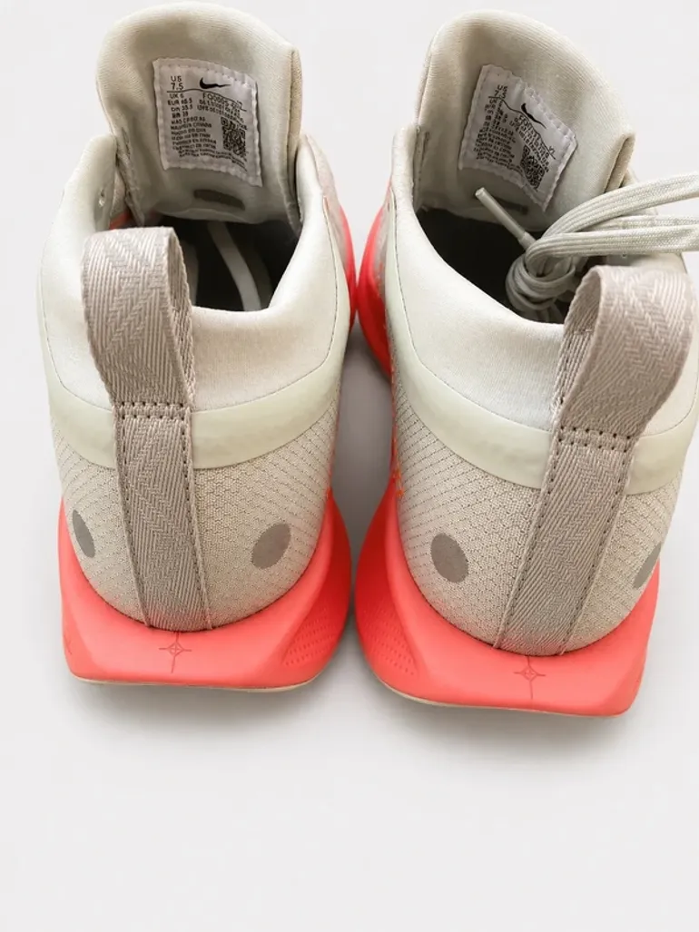 Used Nike Trial Gore-Tex bike — image 3 of 5