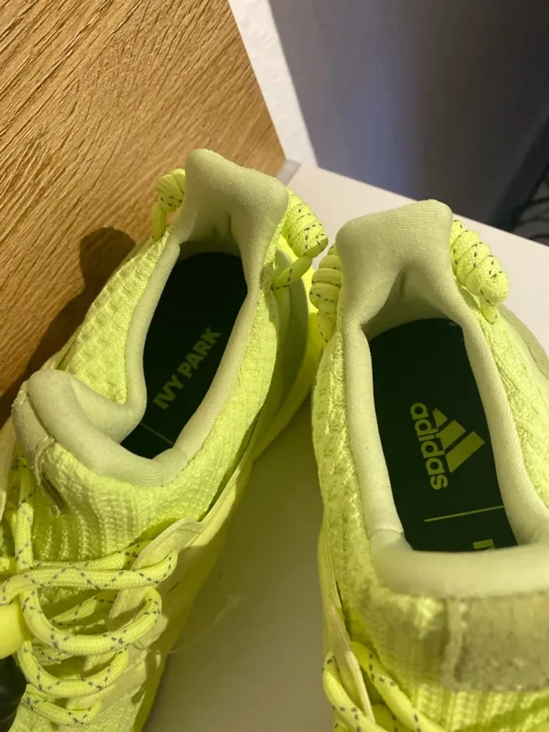 Used Adidas Ivy Park bike — image 5 of 7