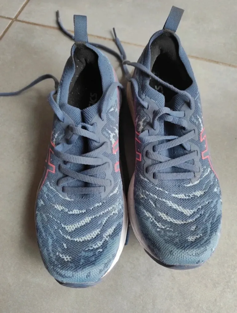 Tweedehands Asics Gel Cumulus 23 bike — afbeelding 3 van 3