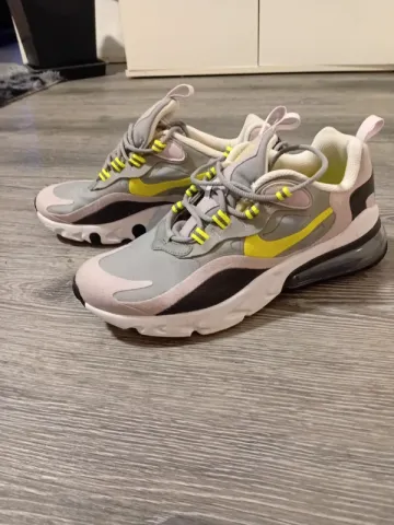 Tweedehands Nike Air Max 270 React Running Shoes