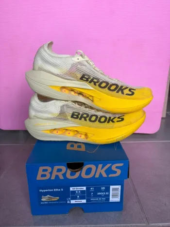 Brooks Hyperion Elite 5 Running Shoes usato