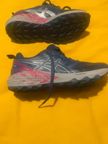 Asics GEL-Trabuco Terra bike de segunda mano — imagen 4 de 7