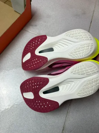 Used Nike Zoom Fly 6 bike — image 5 of 7