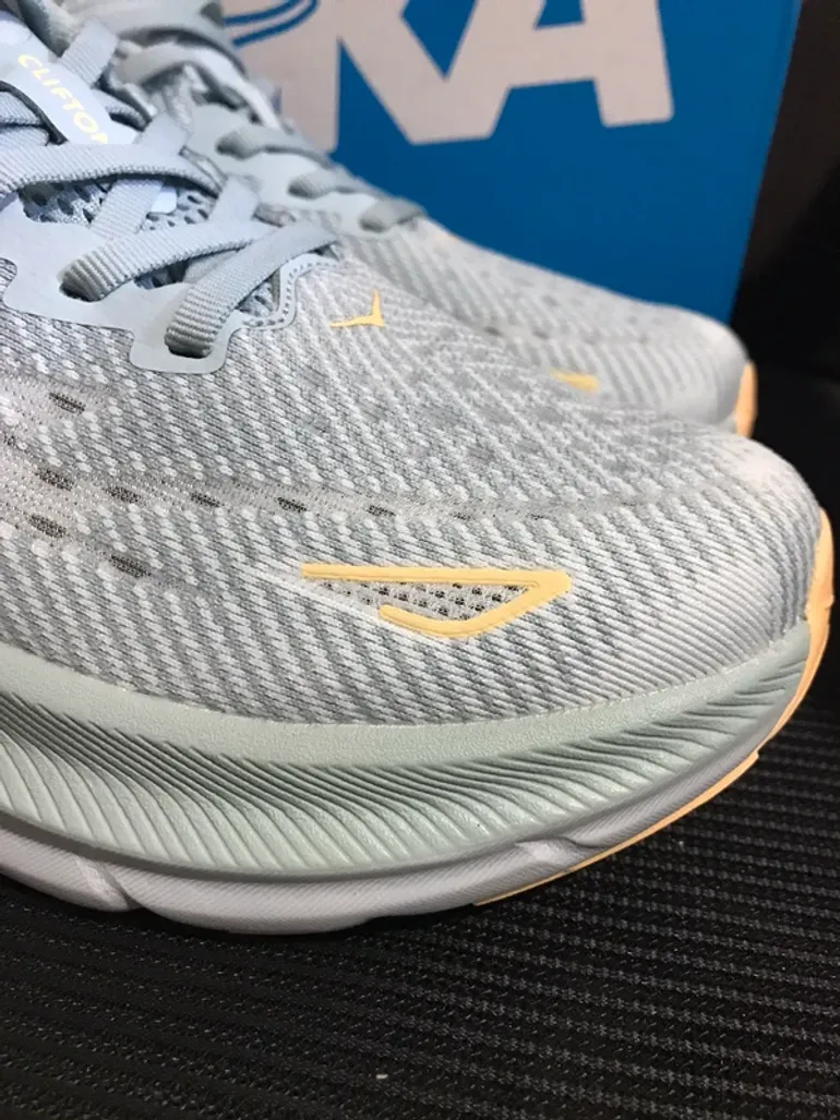 Used Hoka Shoes bike — image 5 of 11