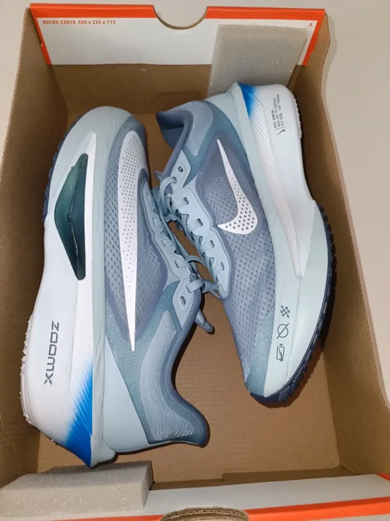 Tweedehands Nike Air Zoom Fly 6 bike — afbeelding 12 van 14