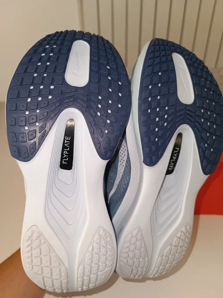 Tweedehands Nike Air Zoom Fly 6 bike — afbeelding 8 van 14