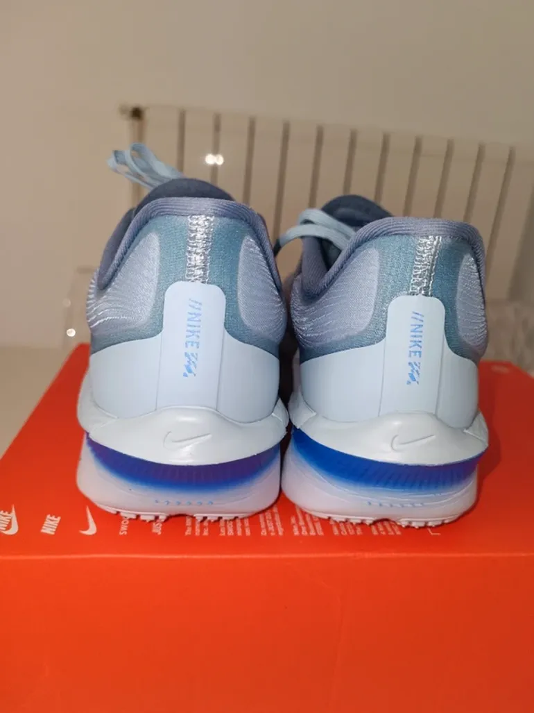 Tweedehands Nike Air Zoom Fly 6 bike — afbeelding 10 van 14