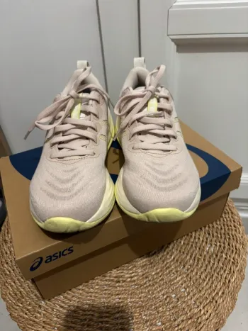 Tweedehands Asics Gel-Cumulus bike — afbeelding 2 van 8