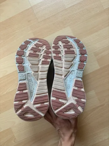 Used Hoka Gaviota 3 bike — image 4 of 5
