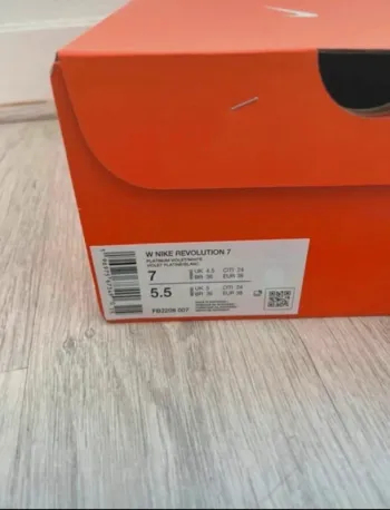 Tweedehands Nike Revolution 7 bike — afbeelding 10 van 10
