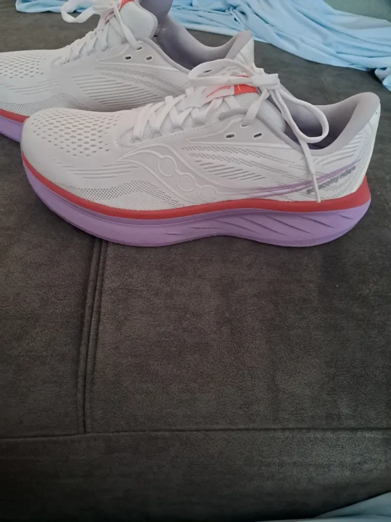 Used Saucony Ride 18 bike — image 3 of 7