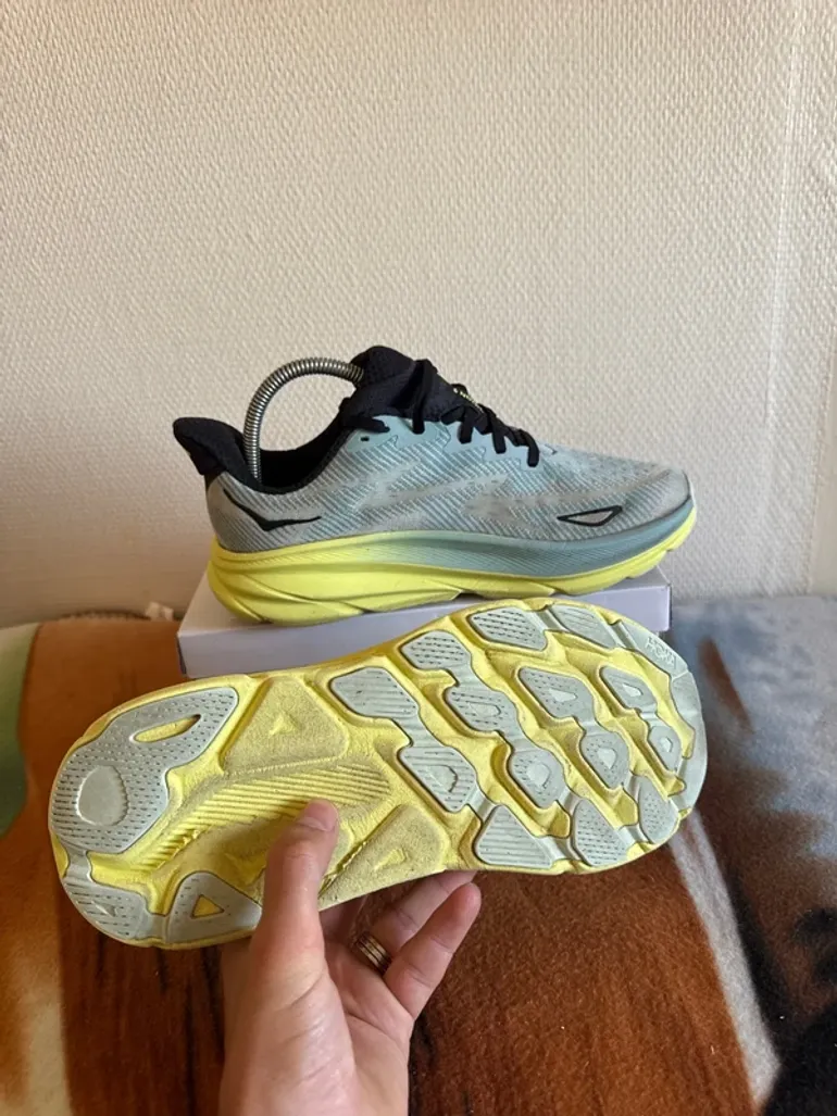 Tweedehands Hoka Clifton 9 bike — afbeelding 5 van 7