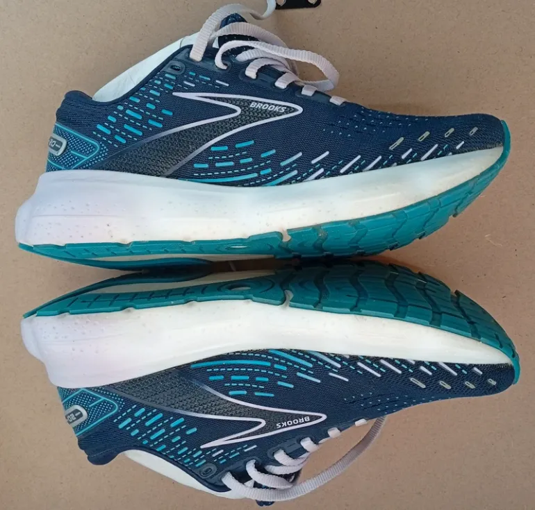 Used Brooks Glycerin 20 bike — image 4 of 8