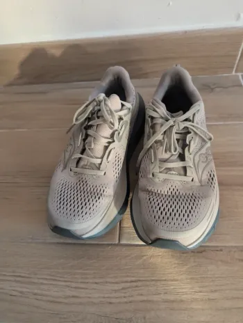 Saucony Guide 18 bike usato — immagine 5 di 8