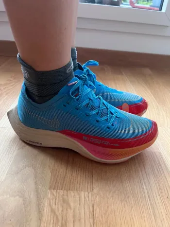 Used Nike Zoom Vaporfly 2% Next bike — image 3 of 10