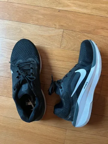 Używany Nike Air Winflow Running Shoes