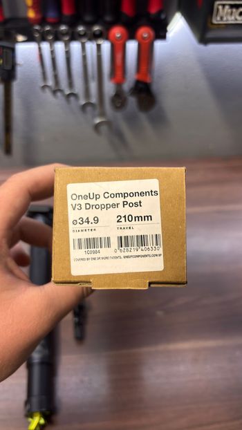 Tweedehands Oneup V3 210mm 34.9mm 2025 bike — afbeelding 7 van 8