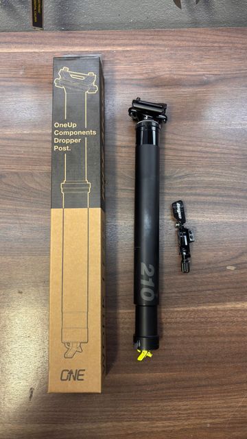 Tweedehands Oneup V3 210mm 34.9mm 2025 Saddles & Seatposts