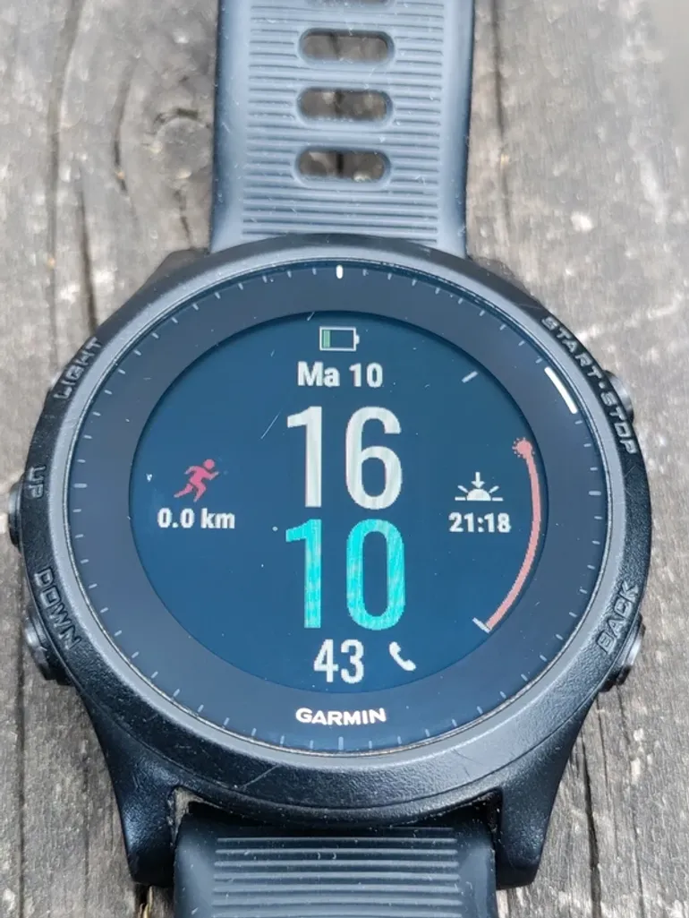 Used Garmin Forerunner 945 bike — image 2 of 6