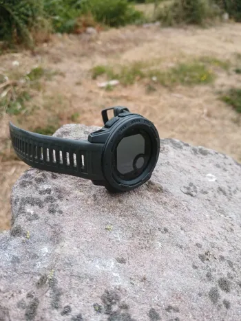 Garmin Instinct Electronics usato