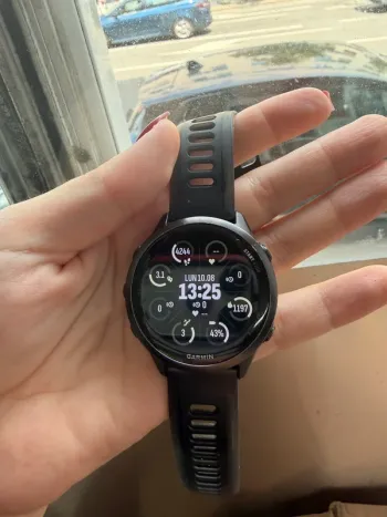 Used Garmin Forerunner 570 bike — image 6 of 11