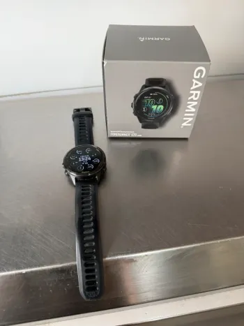Garmin Forerunner 570 Electronics usato