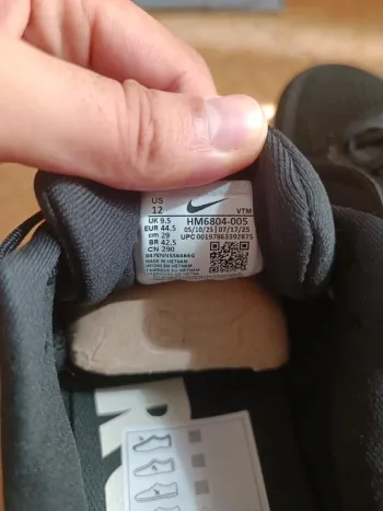 Used Nike Vomero 18 bike — image 6 of 8