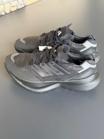 Adidas Equipment Agravic Running Shoes usato