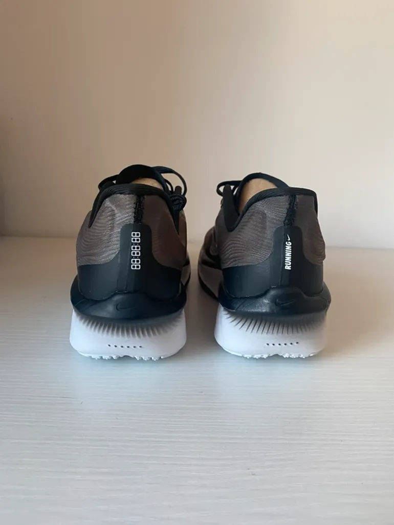 Used Nike Zoom Fly 6 bike — image 3 of 5