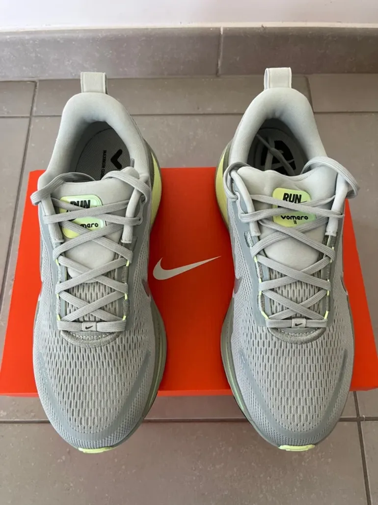 Used Nike Vomero 18 bike — image 6 of 9