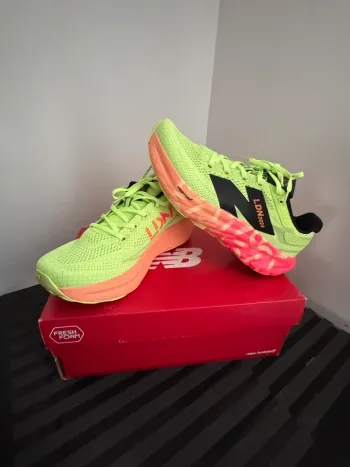 Used New Balance Fresh Foam X 1080 v13 TCS London Marathon bike — image 4 of 6