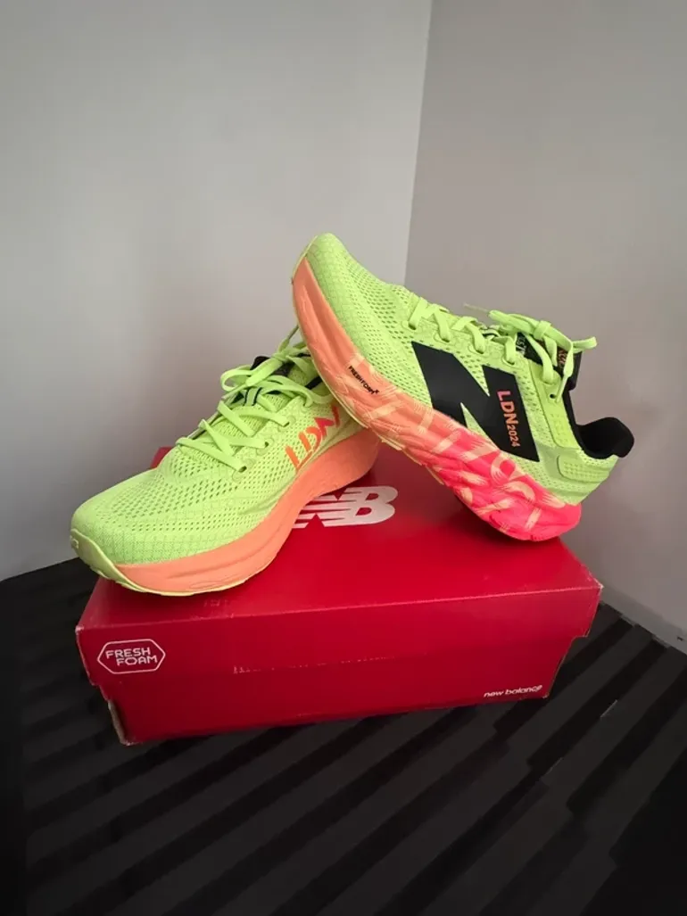 Used New Balance Fresh Foam X 1080 v13 TCS London Marathon bike — image 4 of 6