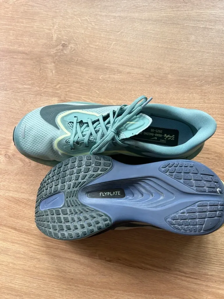 Used Lauf Nike Zoom Fly 6 bike — image 4 of 5