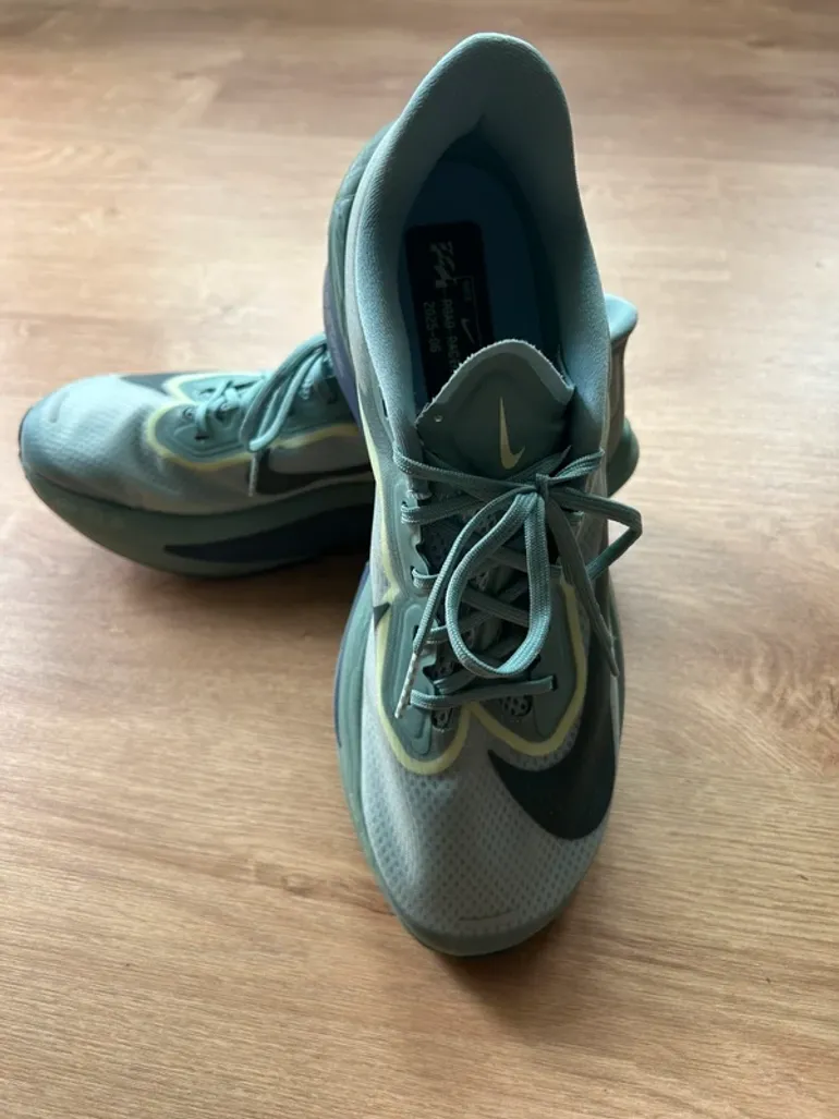 Used Lauf Nike Zoom Fly 6 bike — image 2 of 5