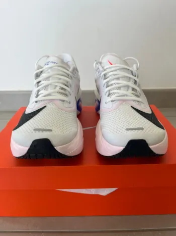 Použité White Zoom Fly 6 bike — obrázek 9 z 10