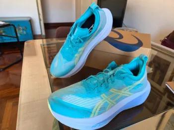 Asics Megablast Running Shoes usato