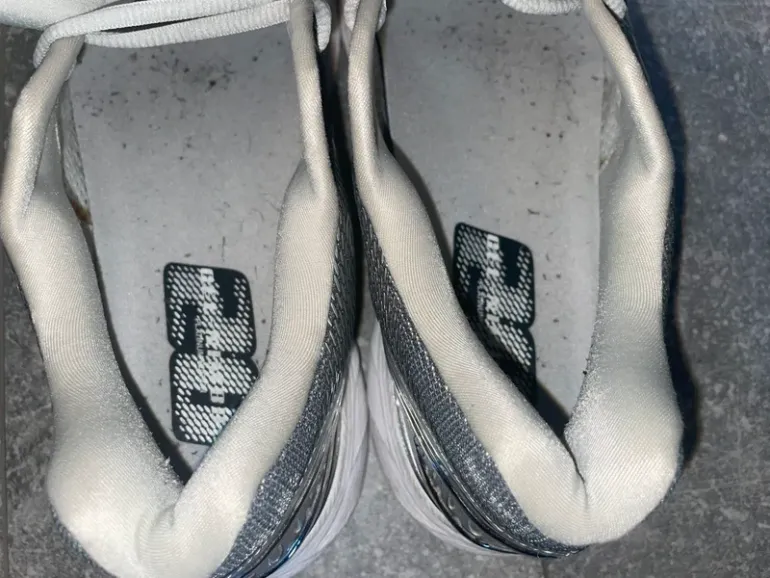 Used Asics Gel Nimbus Platinum bike — image 7 of 7