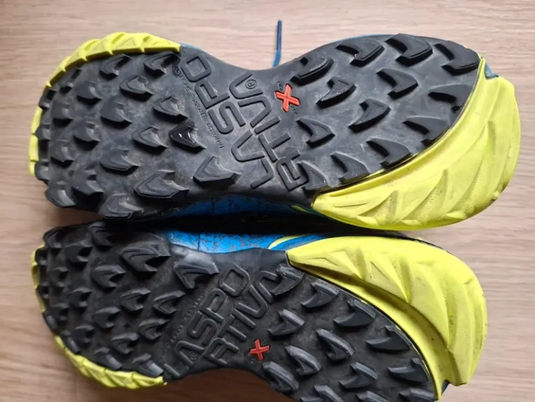 Used La Sportiva Akasha II bike — image 6 of 9
