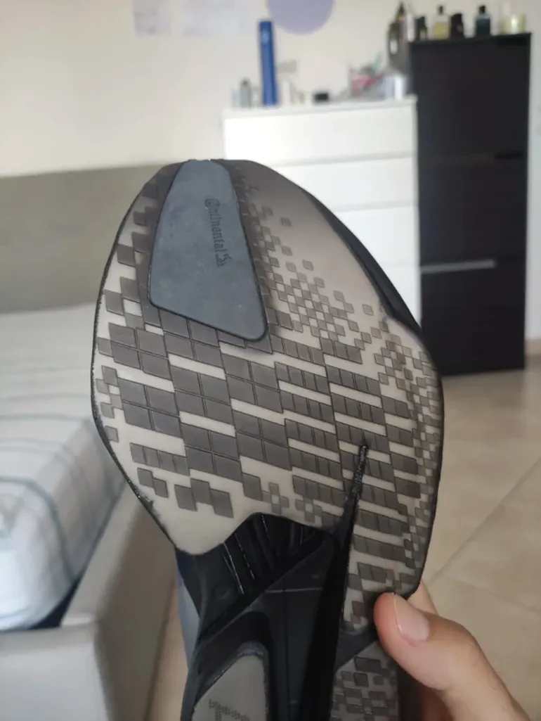 Used Adidas Adizero Adios Pro 4 bike — image 10 of 15