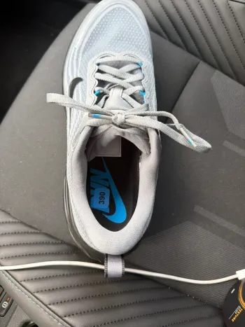 Used Nike Vomero plus bike — image 7 of 9