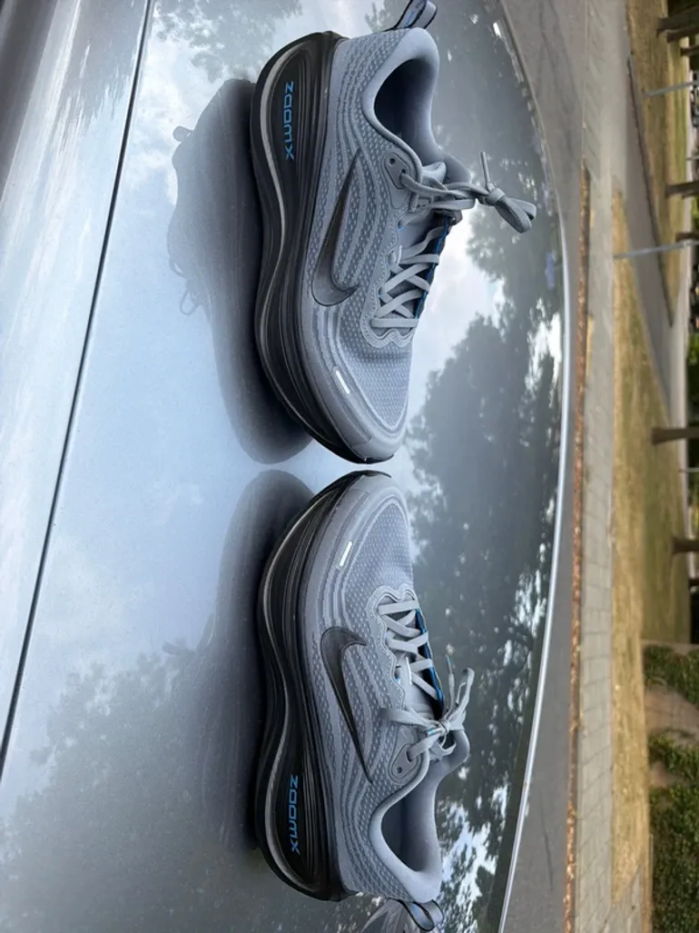 Used Nike Vomero plus bike — image 4 of 9