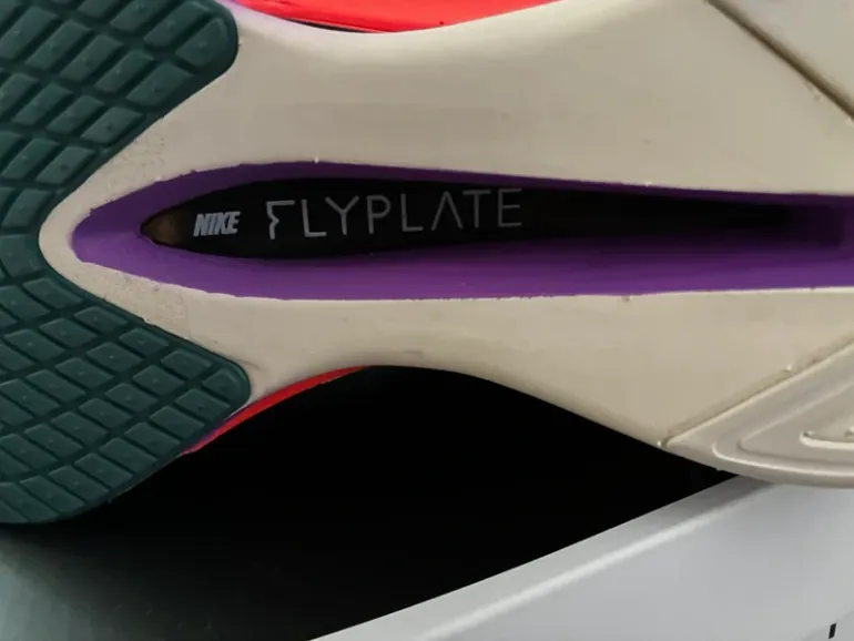 Nike Vaporfly bike usato — immagine 3 di 4