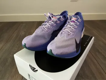 Nike Vaporfly Running Shoes usato