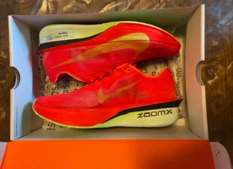 Used Nike Vaporfly 4 bike — image 5 of 6