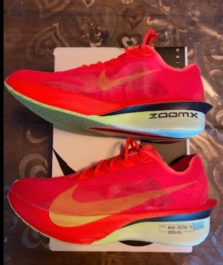 Used Nike Vaporfly 4 bike — image 2 of 6