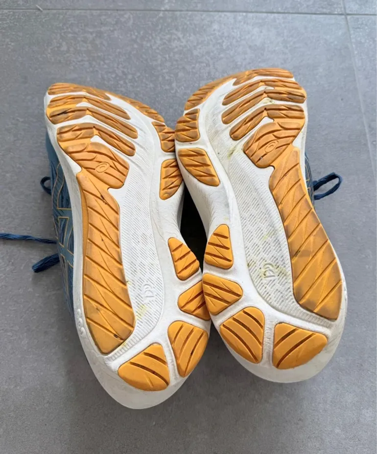 Used Asics Gel-Kayano Lite 3 bike — image 4 of 6