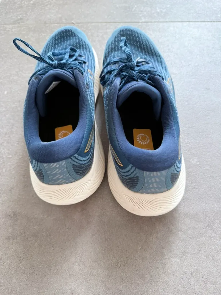 Used Asics Gel-Kayano Lite 3 bike — image 5 of 6